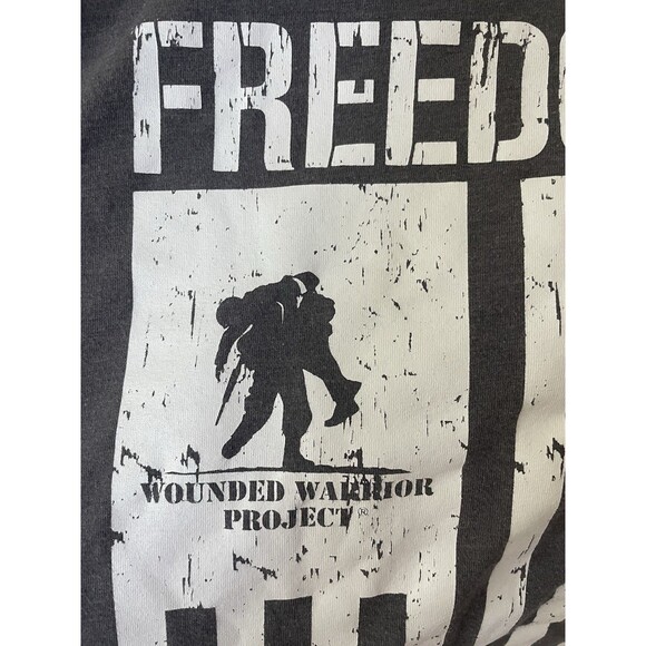 Under Armour Freedom Flag Wounded Warrior Men’s Gray Long Sleeve Large HeatGear - Picture 3 of 9